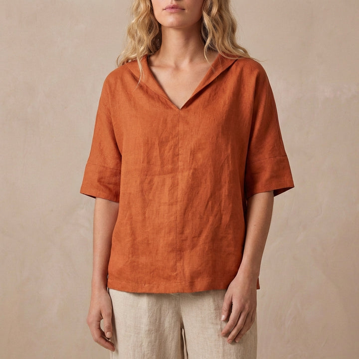 Relaxed Pullover Blouse with Wide Collar and Buttoned Sleeves