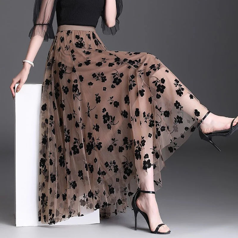 Ebon Lace Meadow Skirt