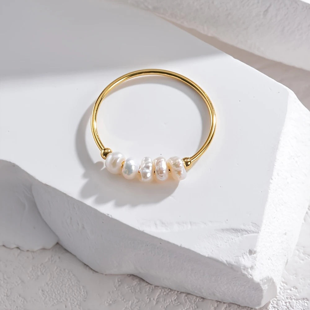Iris Petite Pearl Ring