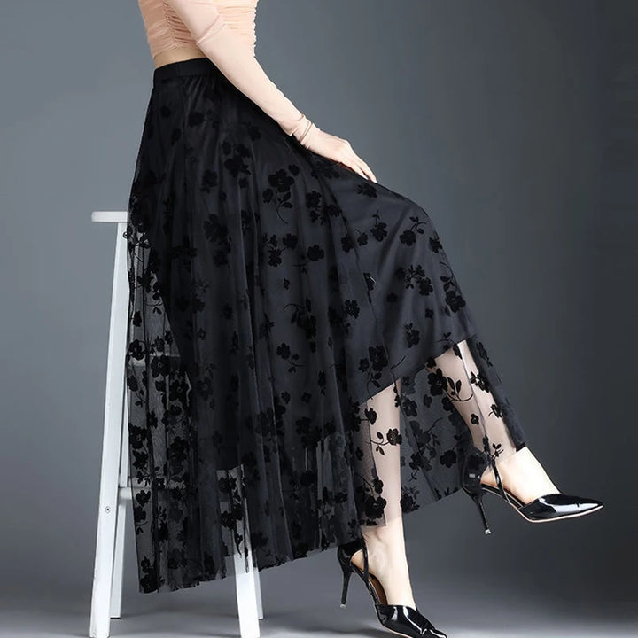 Ebon Lace Meadow Skirt