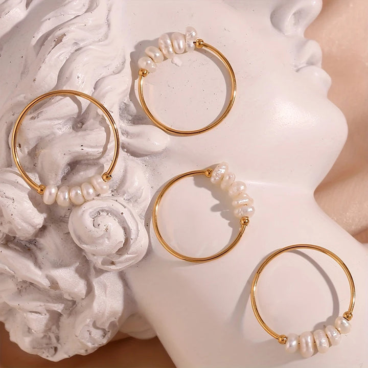 Iris Petite Pearl Ring
