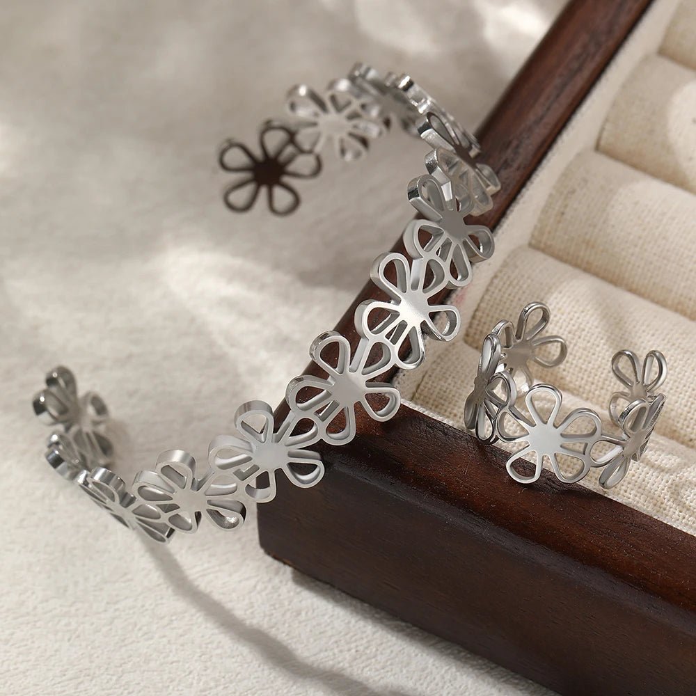 Meadowlace Cuff Jewelry Set - Weston Fletcher