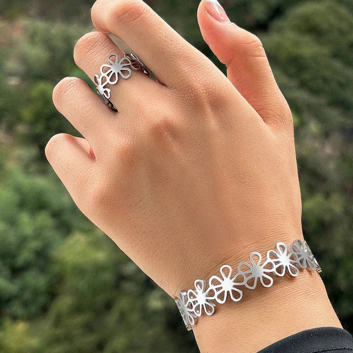 Meadowlace Cuff Jewelry Set - Weston Fletcher