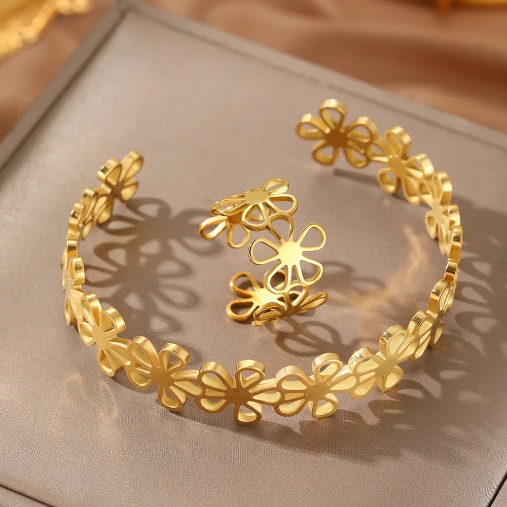 Meadowlace Cuff Jewelry Set - Weston Fletcher