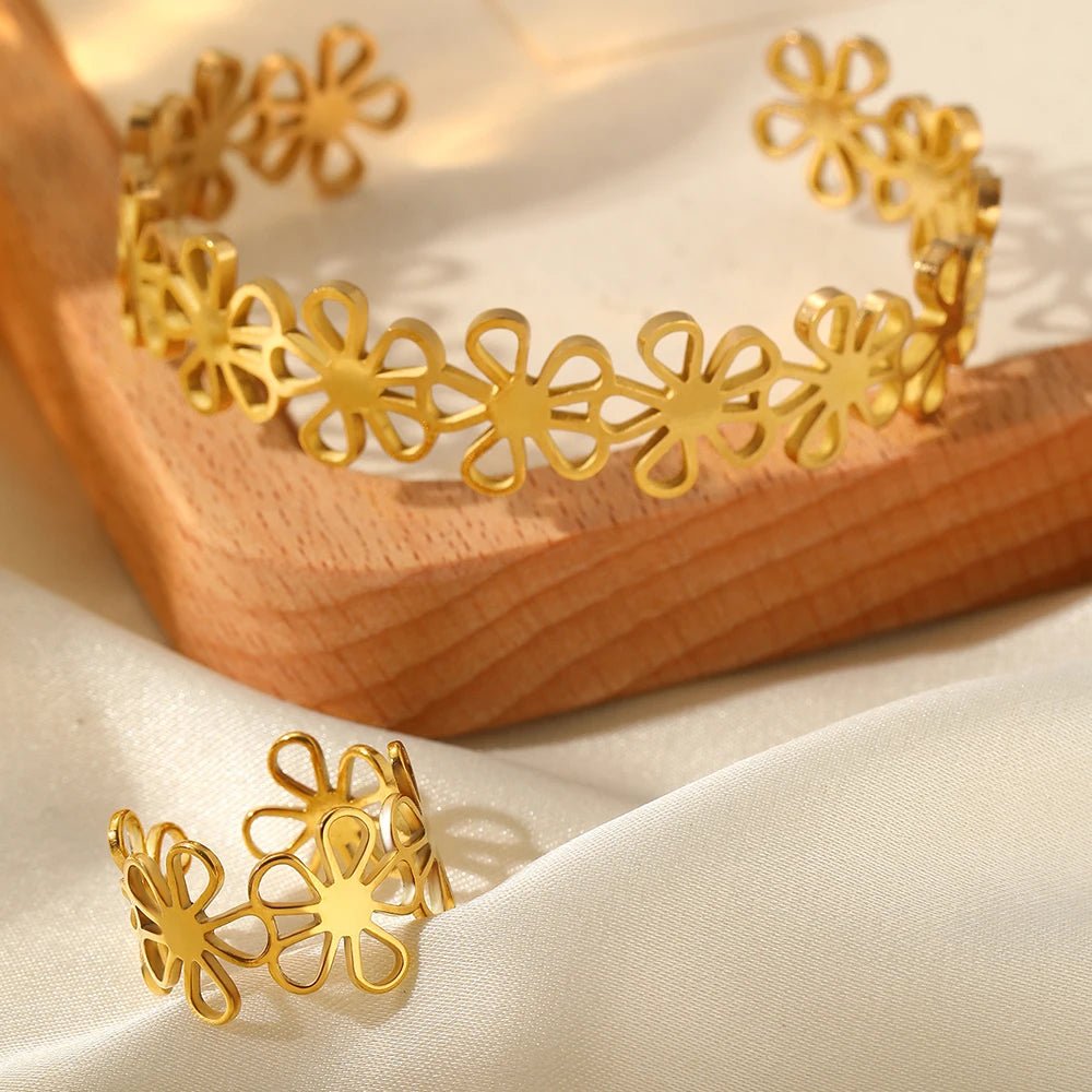 Meadowlace Cuff Jewelry Set - Weston Fletcher