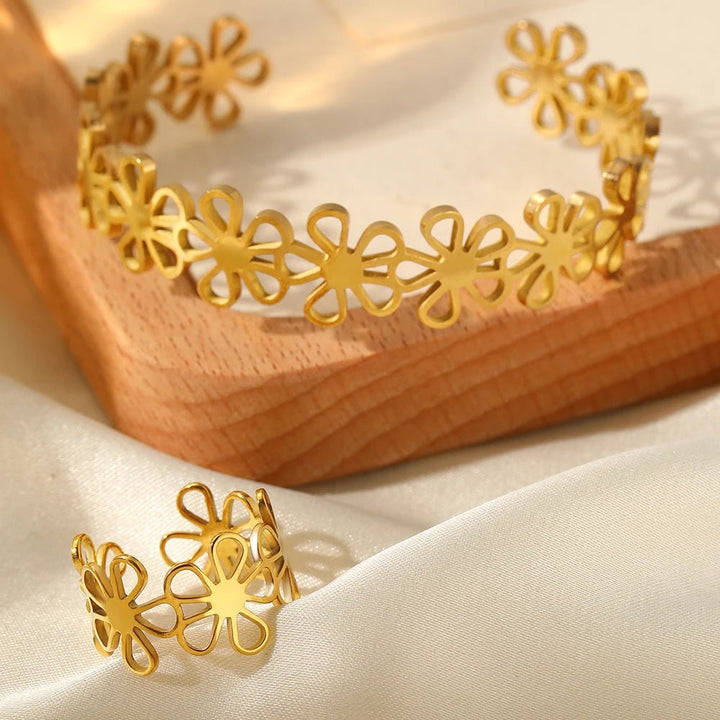 Meadowlace Cuff Jewelry Set - Weston Fletcher
