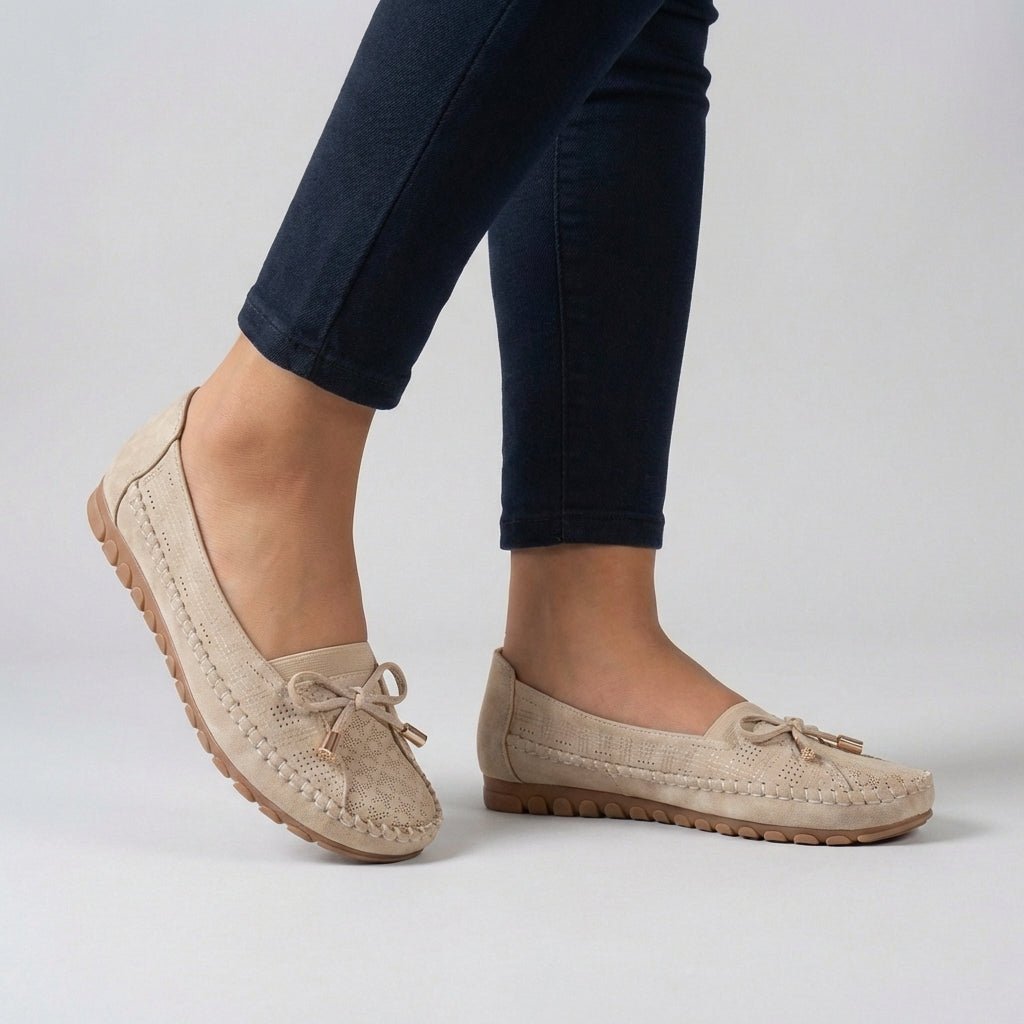 Slip - On Flat Loafers with Bow and Tasseled Detail - Weston Fletcher